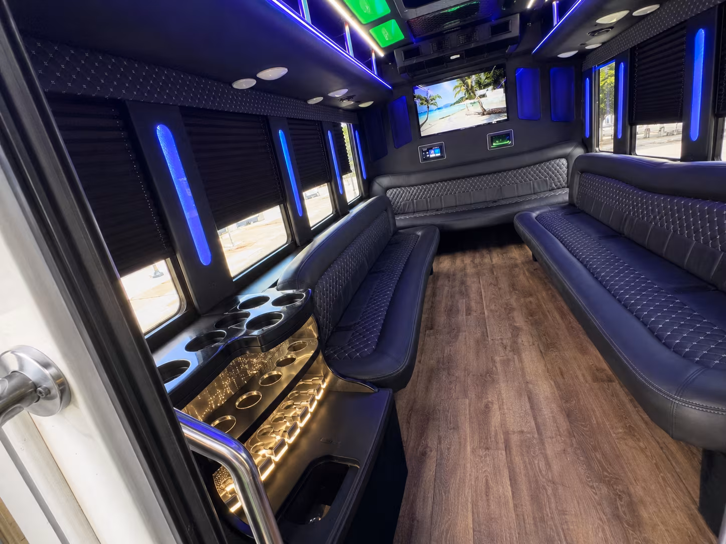 20 Passenger Party Bus Interior