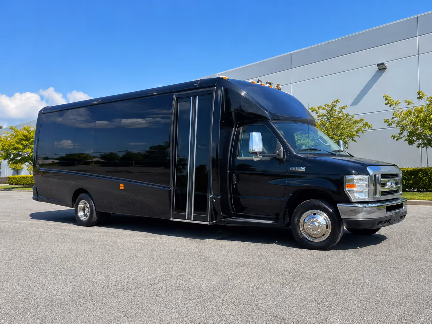 Orlando Birthday, Sweet 16, & Quinceañera Party Bus Rentals