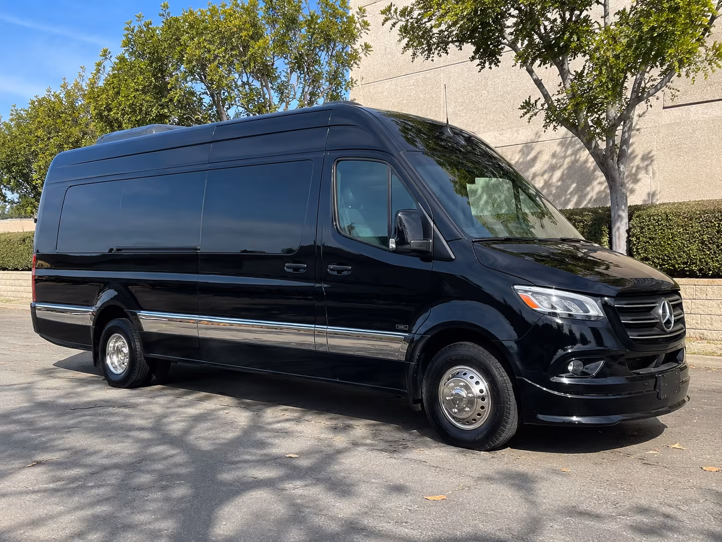 14 Passenger Sprinter Limo Exterior