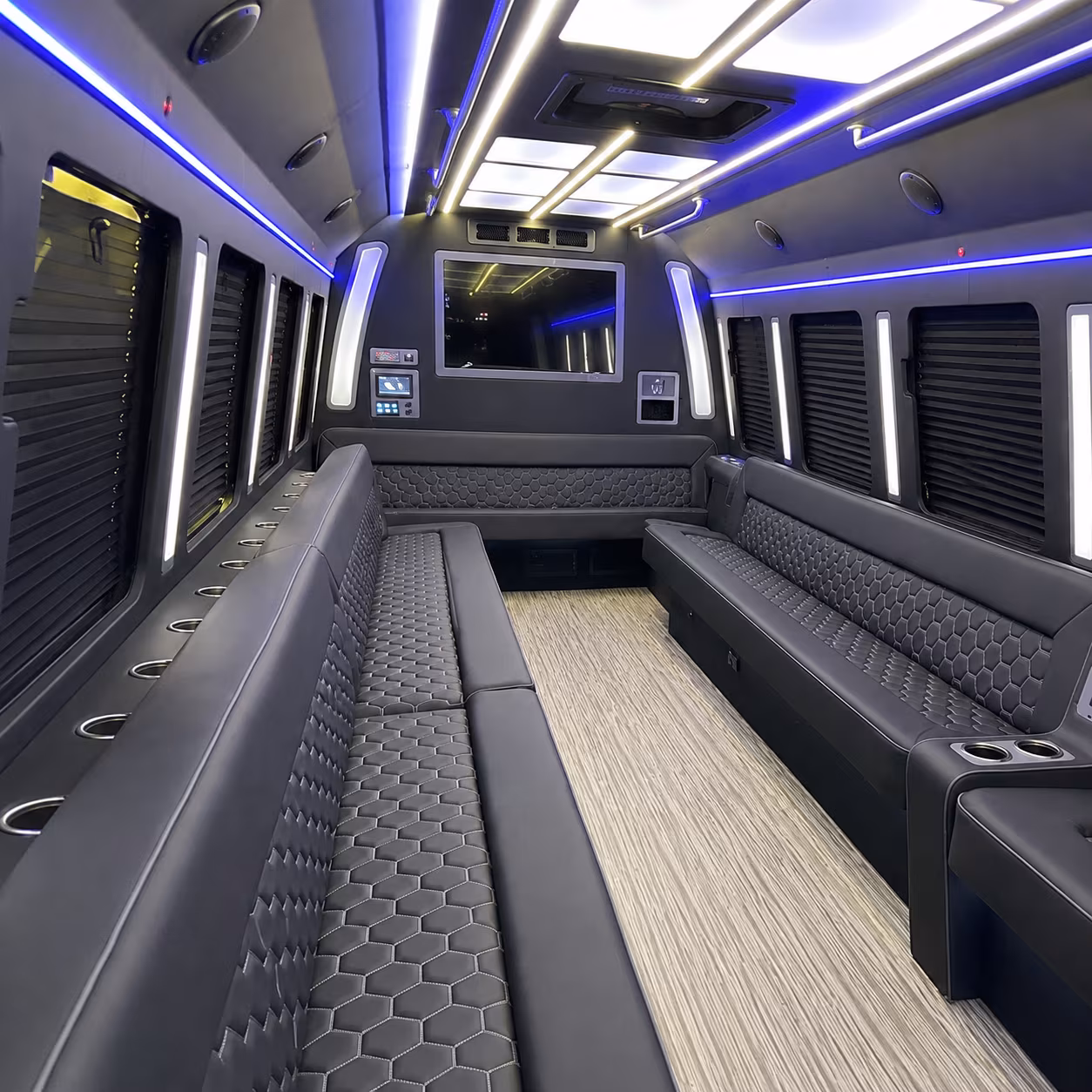 St Petersburg Birthday, Sweet 16, & Quinceañera Transportation pickup coordination