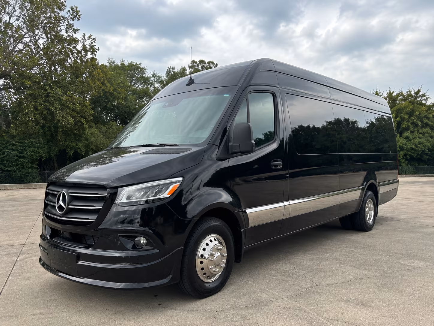 St Petersburg Wedding Transportation & Shuttle Service